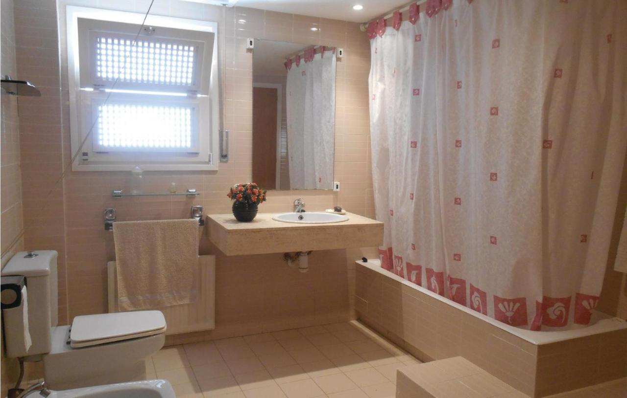 3 Bedroom Gorgeous Apartment In Tossa De Mar Exterior foto