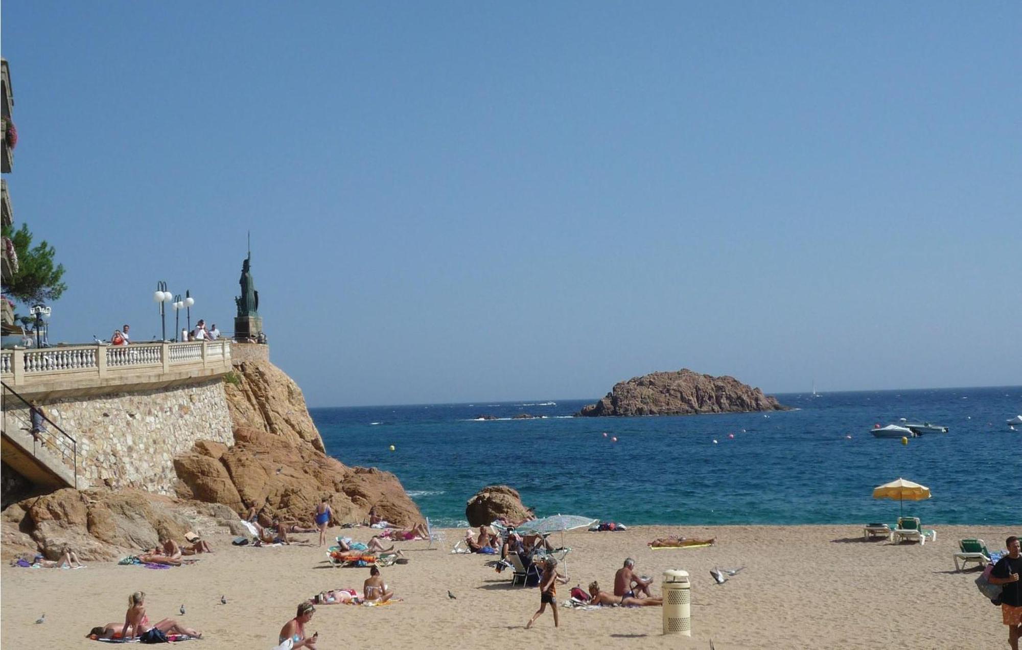 3 Bedroom Gorgeous Apartment In Tossa De Mar Exterior foto